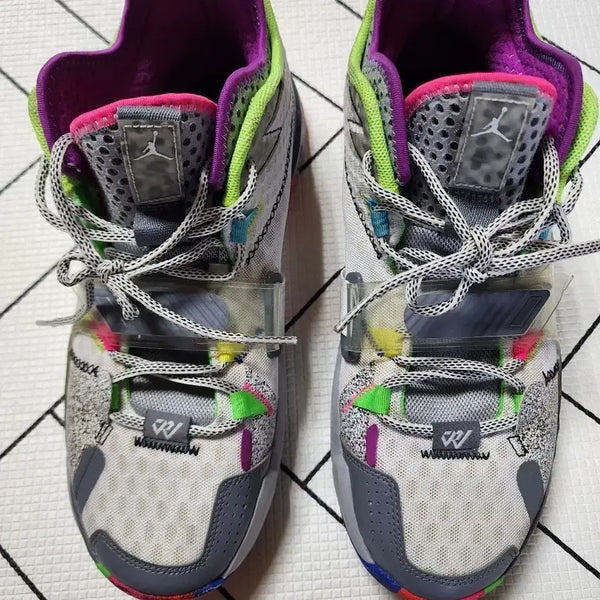 [BUNJANG] Jordan Basketball Shoes UK 11 (300) / 조던농구화(300)