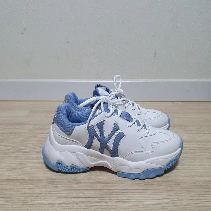 [BUNJANG] MLB Big Ball Chunky Denim Sneakers (240) / MLB 빅볼 청키 데님 운동화 240