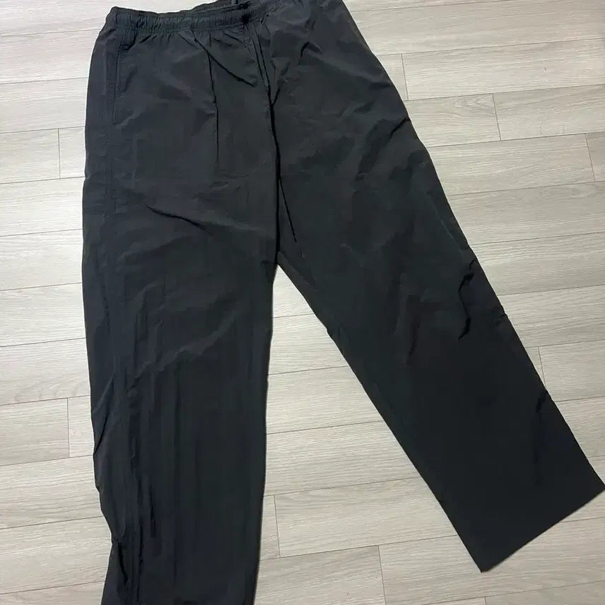[BUNJANG] Steady Everywear Easy Banding Nylon Pants Dark Grey Size 4 / 스테디에브리웨어 이지밴딩 나일론 팬츠 다크그레이 4사이즈