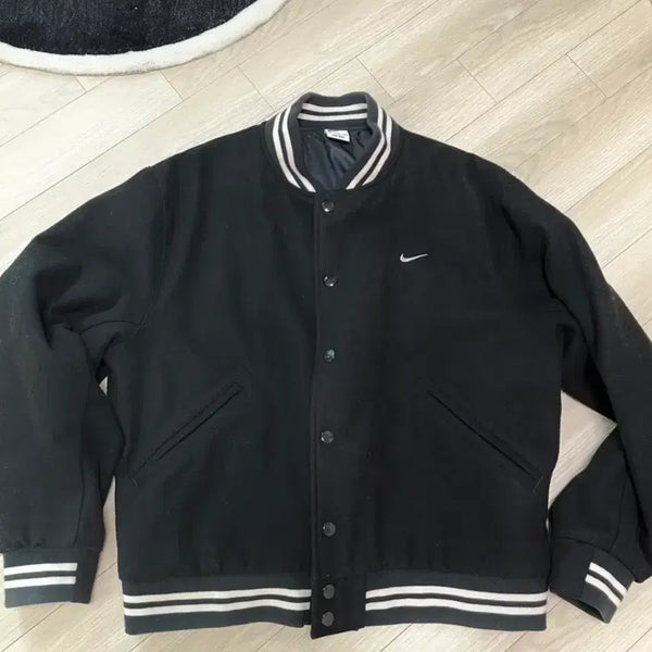 [BUNJANG] Nike Black Varsity Jacket XXL / 나이키 블랙 바시티 자켓 XXL