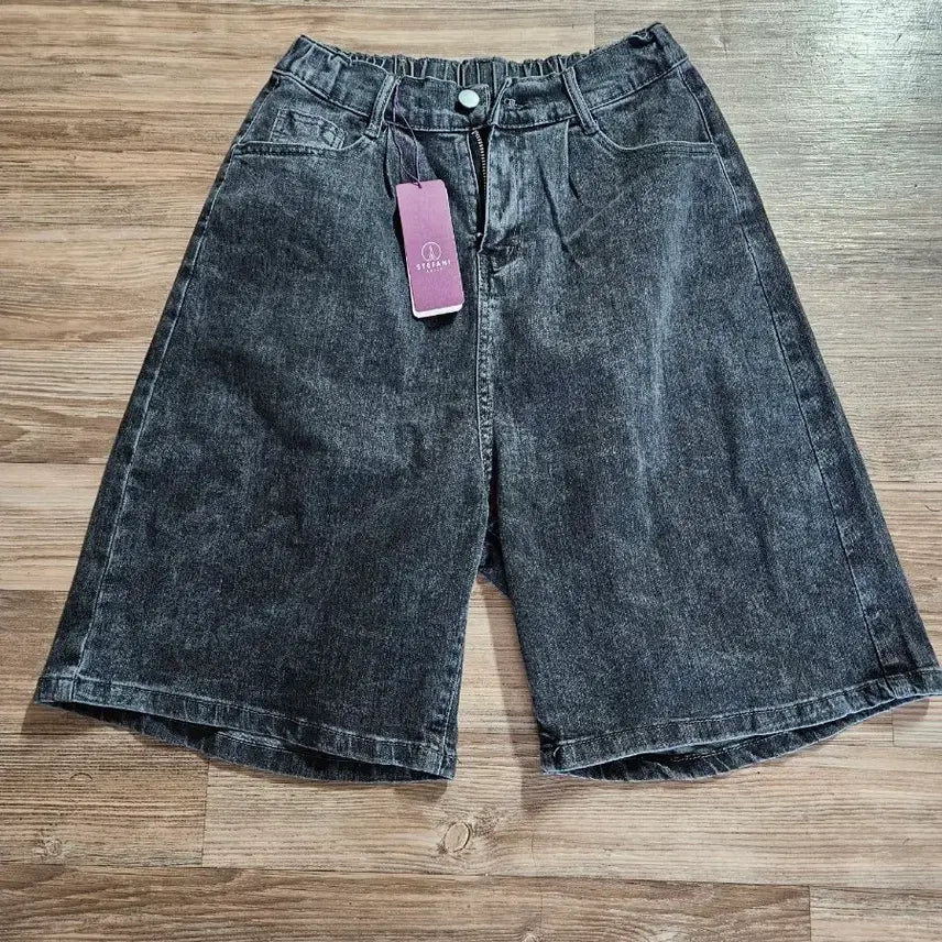 [BUNJANG] Stephanie Denim Wide Short Pants Black / 스테파니 데님 와이드 숏 팬츠 블랙