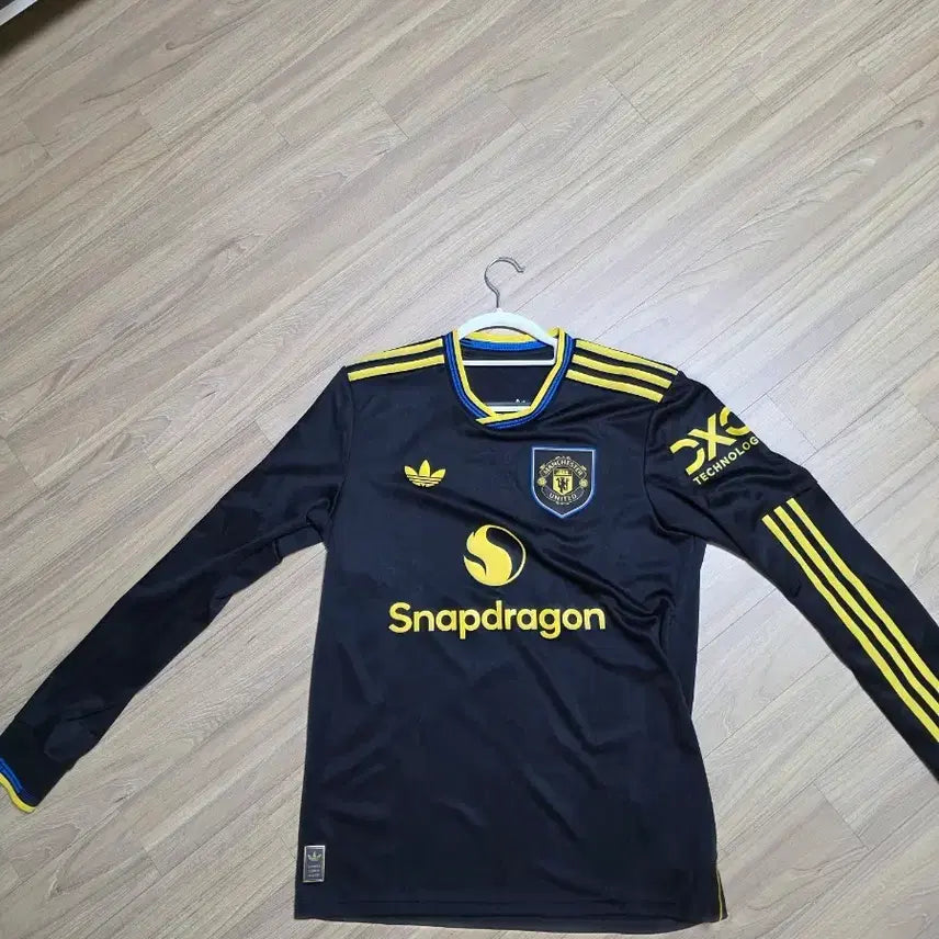 [BUNJANG] Official Manchester United 25-26 Third Long-Sleeve Jersey (M) / [정품]25-26 맨유 써드 유니폼 긴팔 100(M)
