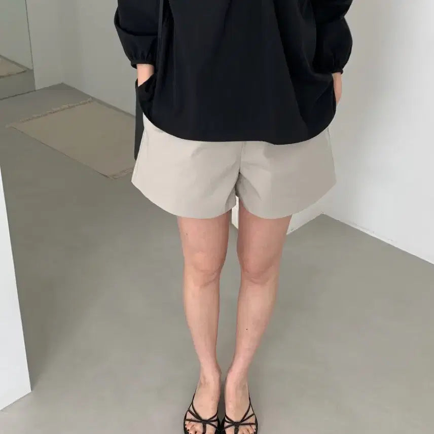 [BUNJANG] Founders Wholesale Tag Short Pants Cotton 100 Silver Beige / [원가5.4/새상품] 파운더스 도매택 쇼트 팬츠 코튼 100 실버베이지