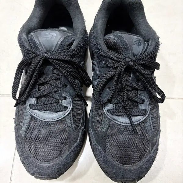[BUNJANG] New Balance 2010 Apparel Absorb Black Phantom 250 / 뉴발란스 2010 앱졸브 블랙 팬텀 250