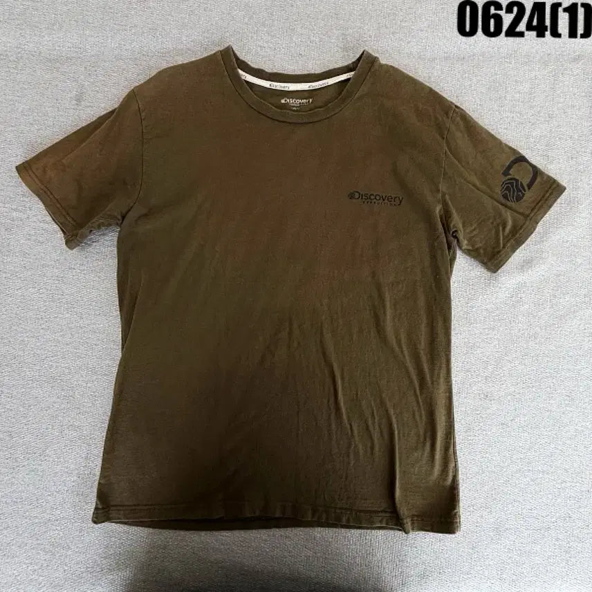 [BUNJANG] Discovery Logo Printed Short Sleeve T-Shirt Brown / 디스커버리 반팔 티셔츠 브라운 100