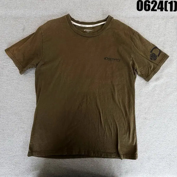 [BUNJANG] Discovery Logo Printed Short Sleeve T-Shirt Brown / 디스커버리 반팔 티셔츠 브라운 100