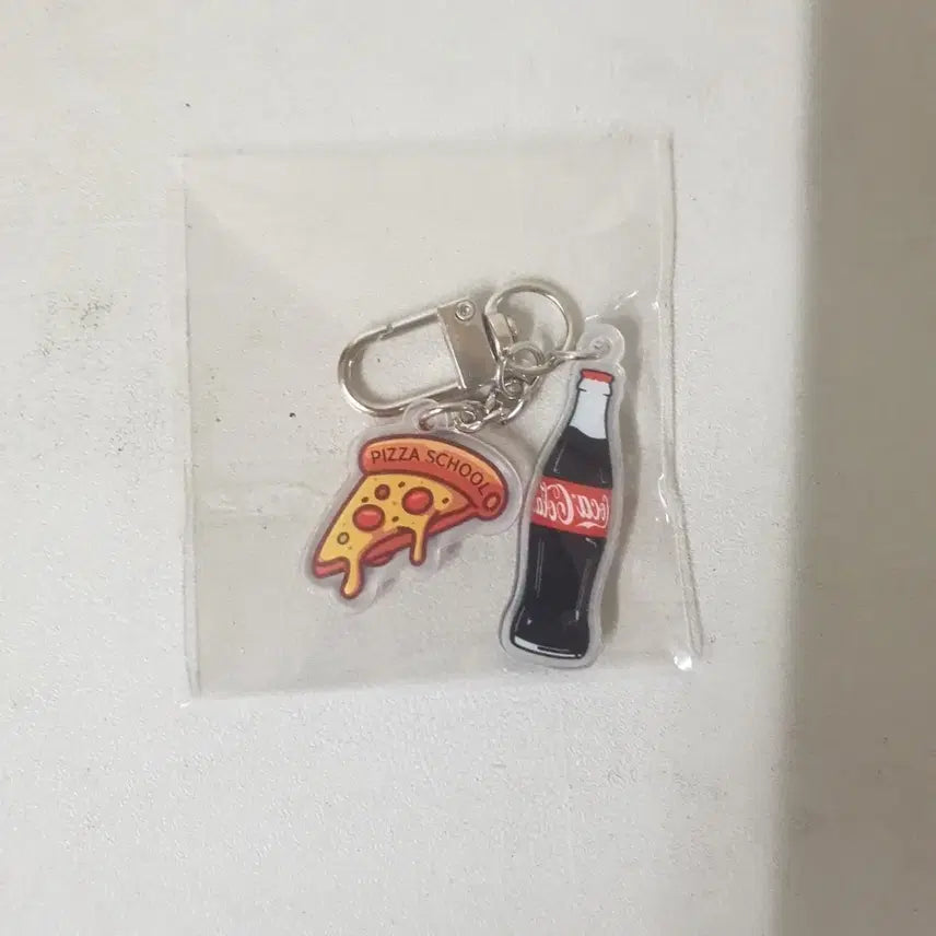 [BUNJANG] Coca-Cola Pizza Keychain / 코카콜라 피자 키링
