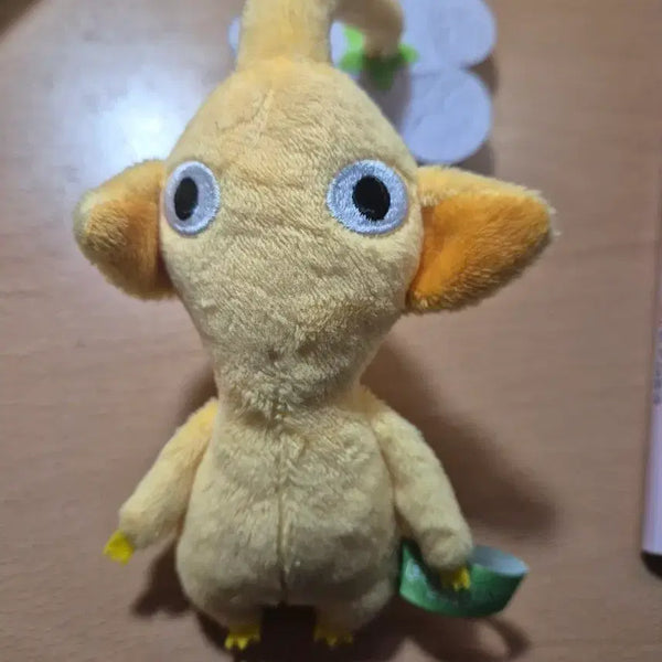 [BUNJANG] Yellow Pikmin Plush Keychain / 노랑 피크민 인형 키링 판매