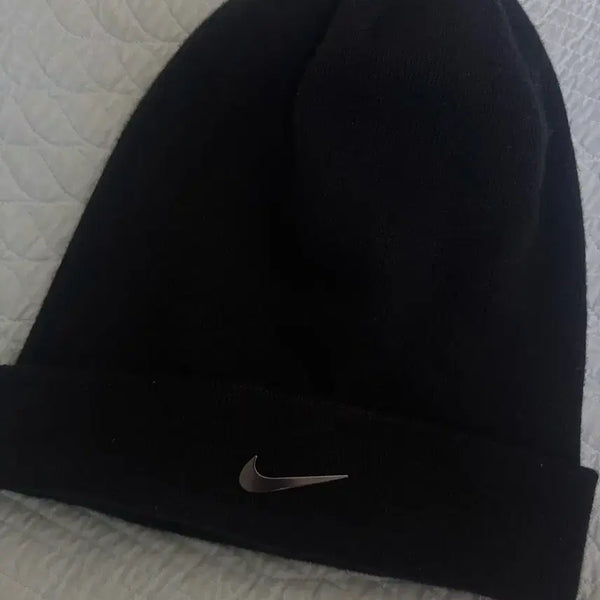 [BUNJANG] Nike Europe Metallic Swoosh Beanie / 나이키 유럽판 메탈로고 비니