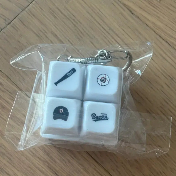[BUNJANG] Doosan Bears 2026 Bobcat Hustle Du Series Keycap Keyring / 2026 두산베어스 밥캣 허슬두시리즈 키캡키링