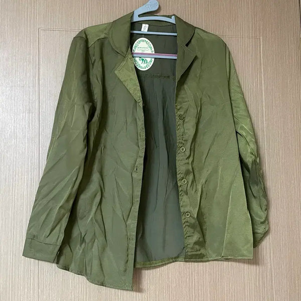 [BUNJANG] Khaki Olive Satin Shirt Blouse / 카키 올리브 새틴 소재 셔츠 블라우스