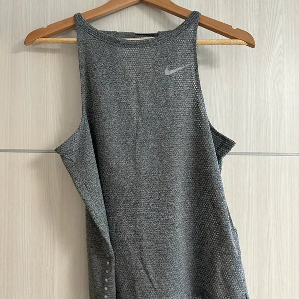 [BUNJANG] Nike Women's Breathe Tank / 나이키 우먼스 브리드 탱크