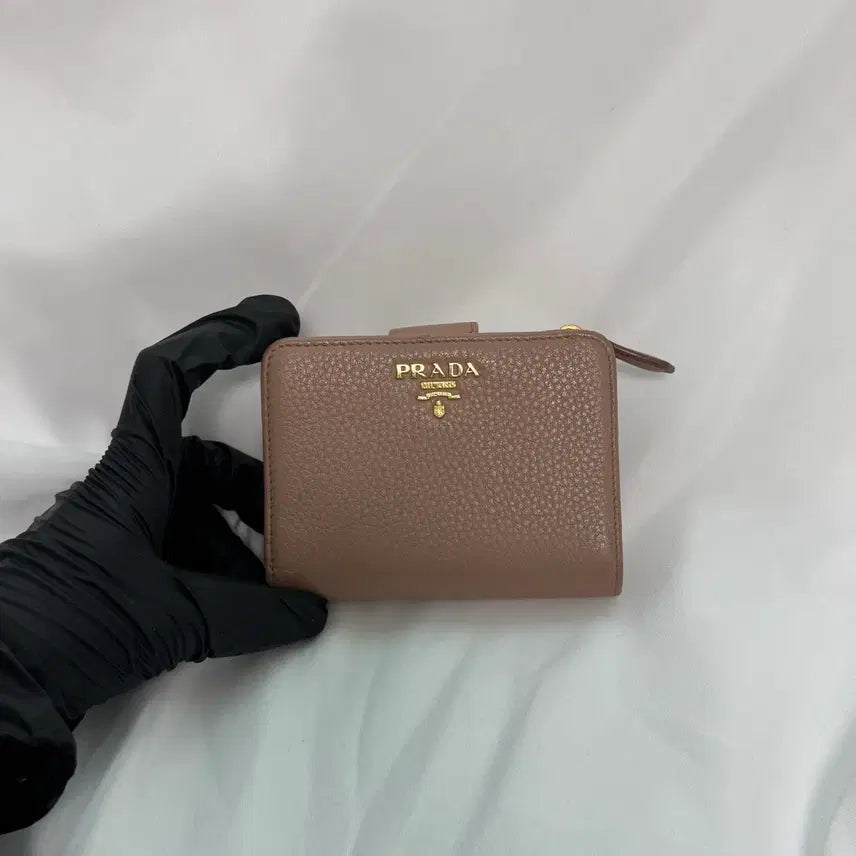 [BUNJANG] Prada Saffiano Leather Bi-fold Wallet Powder Pink / - 프라다 사피아노 반지갑 파우더 핑크