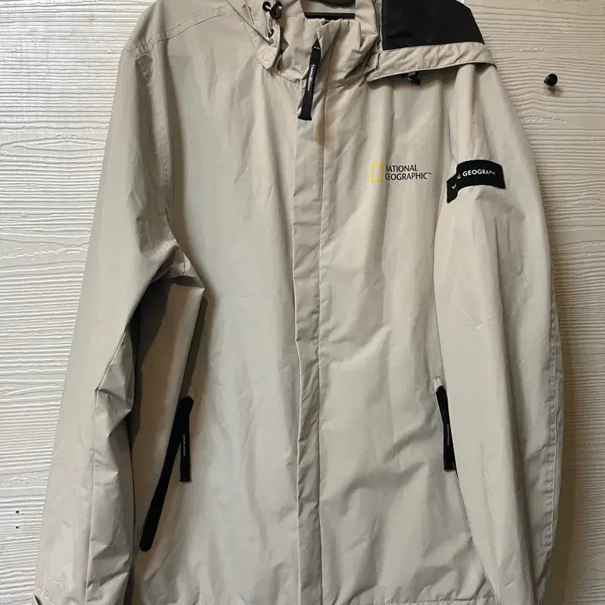 [BUNJANG] National Geographic Unisex Basic Hooded Windbreaker XL / 내셔널지오그래픽 공용 베이직 후드 바람막이 XL (후드탈부착 가능)