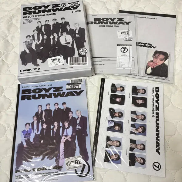 [BUNJANG] The Boyz Runway Photobook Set Photocard Poster / 새상품 더보이즈