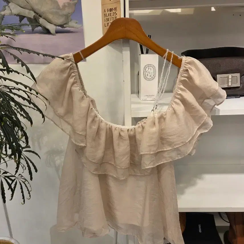 [BUNJANG] Off-Shoulder Blouse with Beaded Straps / (새상품) 오프숄더 비즈스트랩 블라우스
