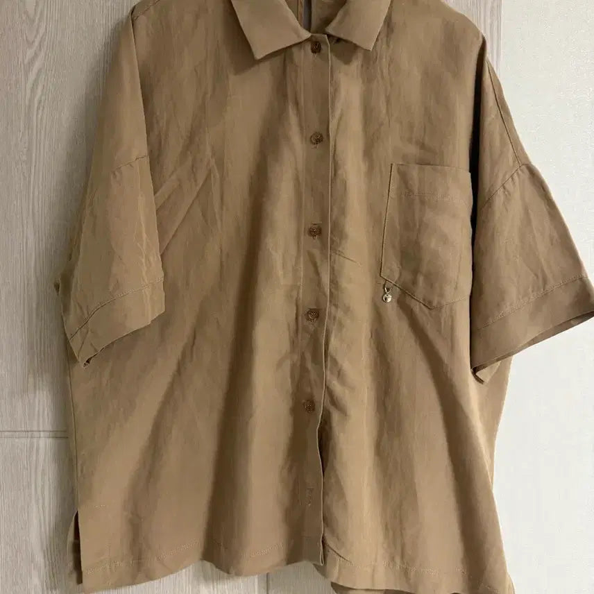 [BUNJANG] Rookie-bud Beige Linen Blend Short Sleeve Shirt (Free Size) / Rookie-bud 베이지 린넨 혼방 반팔 셔츠 F