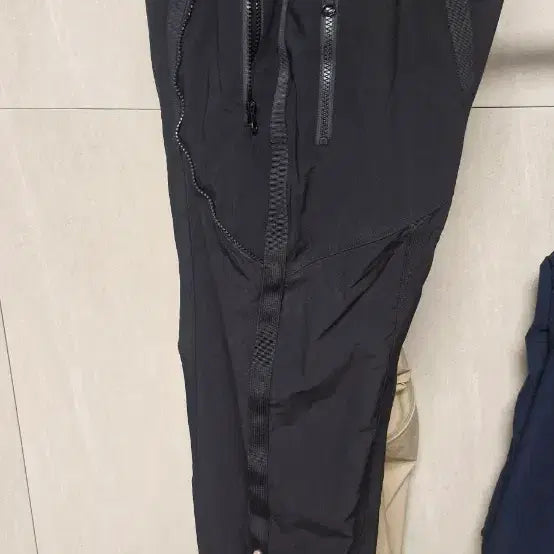 [BUNJANG] Undermycar Amsel Trousers Size 1 Black / 언더마이카 암셀 바지(1사이즈)