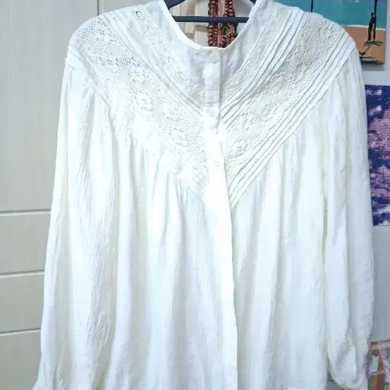 [BUNJANG] Plastic Island Ivory Lace Blouse / 플라스틱아일랜드 아이보리 레이스 블라우스