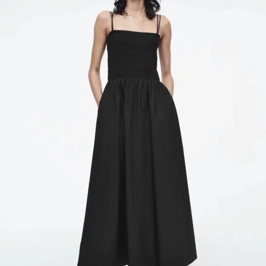 [BUNJANG] COS Smocking Sleeveless Long Dress / COS 스모킹 슬리브리스 원피스 새상품