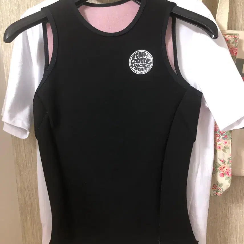 [BUNJANG] Ripcurl 0.5mm Neoprene Sleeveless Vest - Black / (새제품)립컬 플래시밤 0.5mm네오프렌민소매조끼