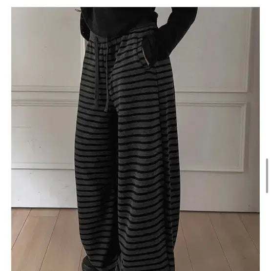 [BUNJANG] Loonough Martin Brushed Stripe Colorblock Banding Wide Long Pants / 루너프 마틴 겉기모 스트라이프 배색 밴딩 와이드 롱팬츠