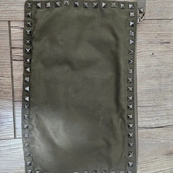 [BUNJANG] Valentino Rockstud Nylon Clutch Khaki / 발렌티노 락스터드 클러치 나일론 카키