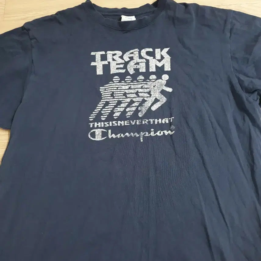 [BUNJANG] Champion x Thisisneverthat Track Team Short Sleeve T-Shirt Navy / 챔피온 디스이즈네버뎃 트랙팀 반팔 티셔츠 네이비