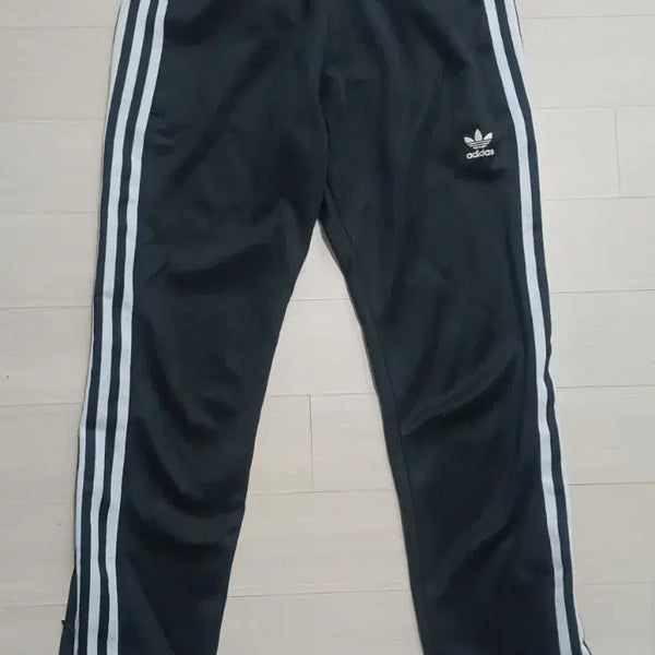 [BUNJANG] Adidas Three-Stripes Training Pants / 아디다스 트레이닝 바지