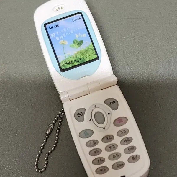 [BUNJANG] Toy Spirit Folder Phone Keychain Gacha White (Damaged) / (하자품) 토이스피릿 폴더폰 휴대폰 키링 가챠 화이트