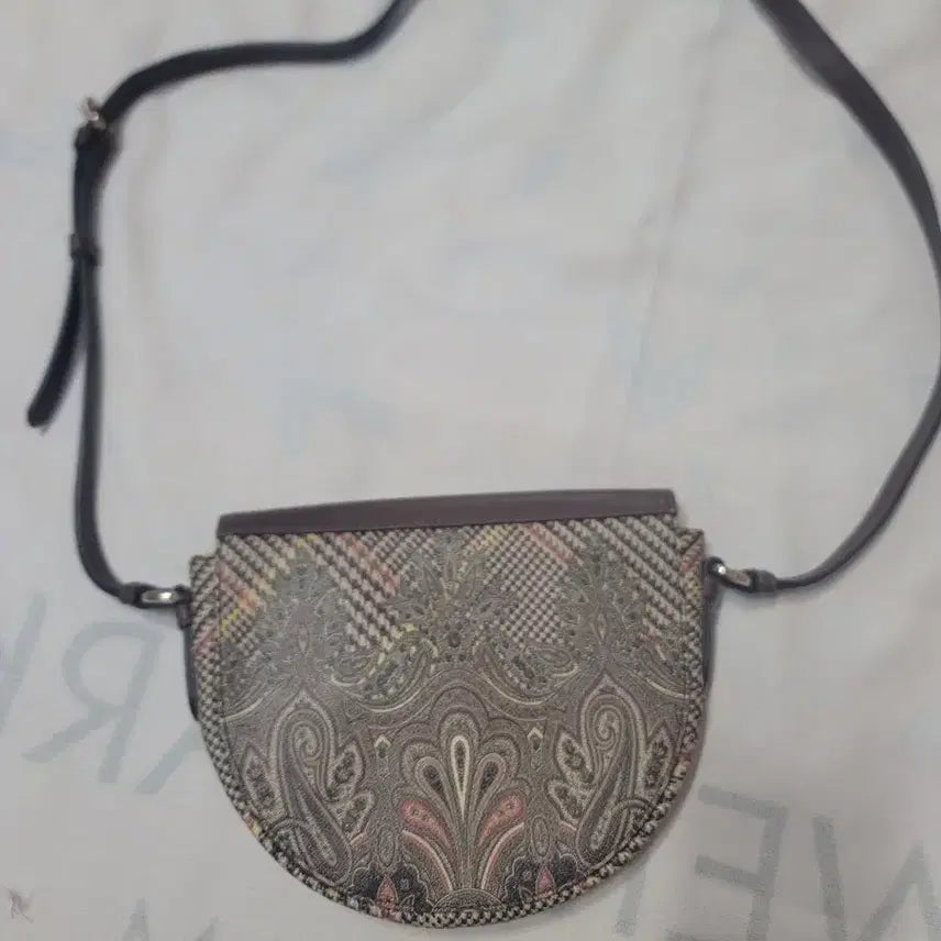 [BUNJANG] Etro Crossbody Bag / 에트로 크로스백