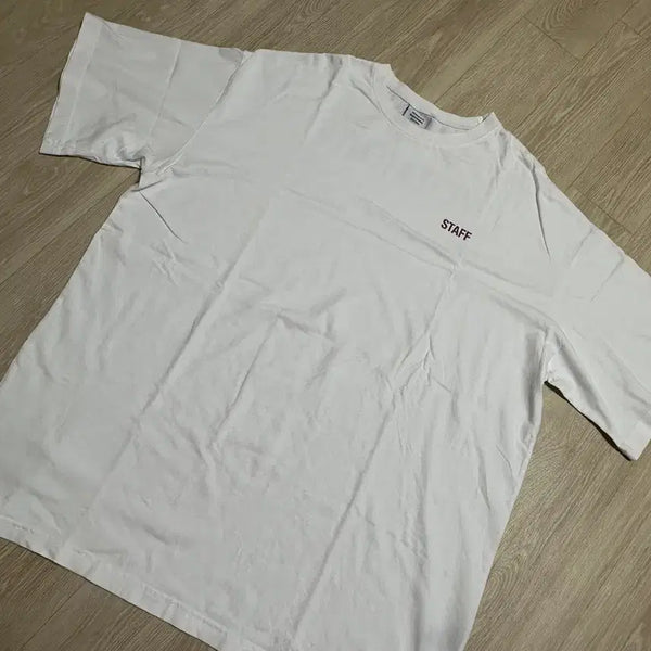 [BUNJANG] Vetements White Staff Short Sleeve T-Shirt / Vetements 화이트 스태프 반팔 티셔츠