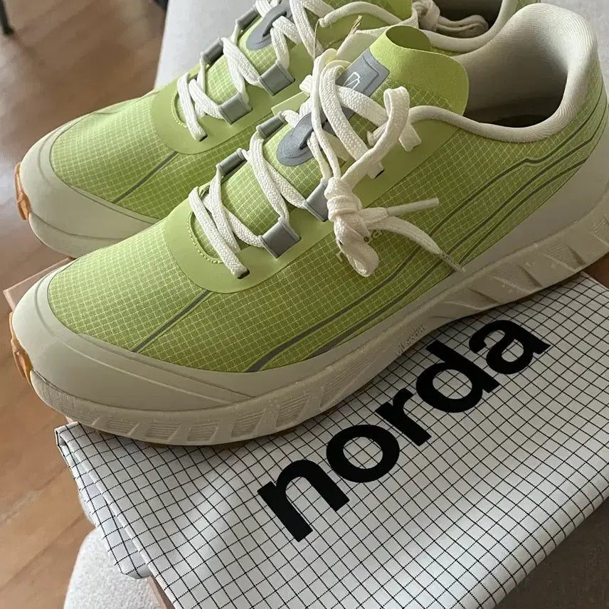 [BUNJANG] Noda Lichen Sneakers US 10 / 노다002 lichen us10