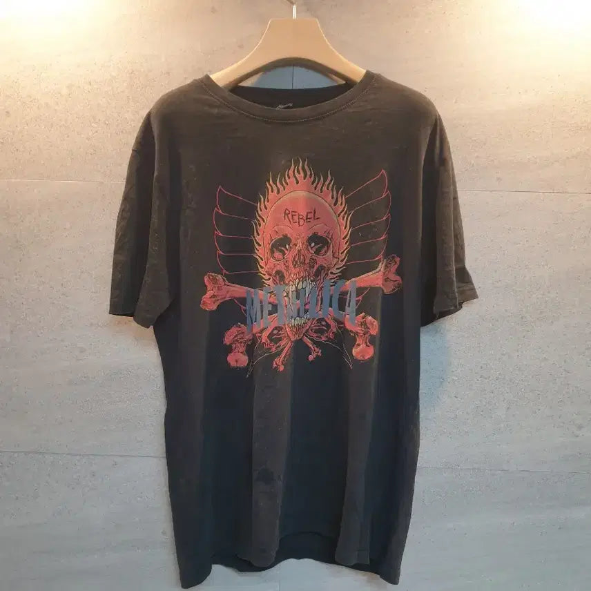 [BUNJANG] Metallica Official Merchandise T-Shirt XL / METALLICA 오피셜굿즈. 정품 티셔츠.