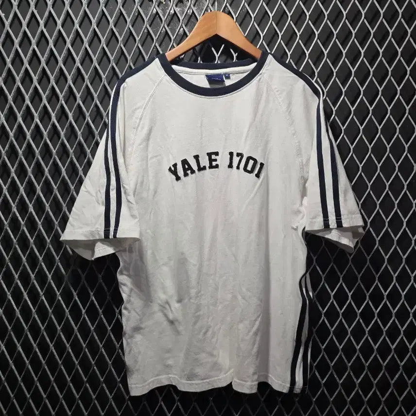 [BUNJANG] Yale Short Sleeve T-Shirt - Size M / 예일 반팔 M
