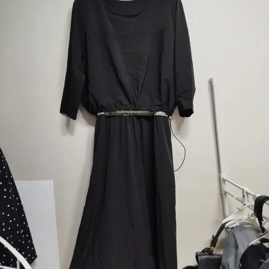 [BUNJANG] Elastic Waistband Detail Lightweight Dress / 허리밴딩 포인트 얇은소재 원피스77까지