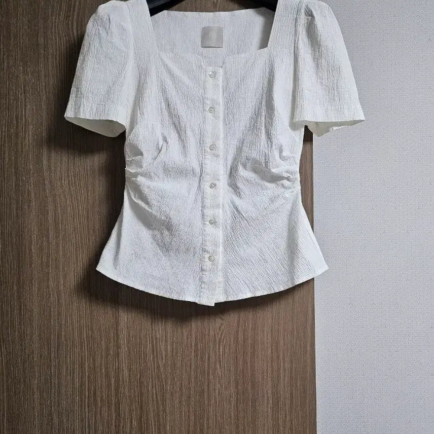 [BUNJANG] Wholesaler Nymph Square Neck Blouse / 도매택 님프 스퀘어넥 블라우스