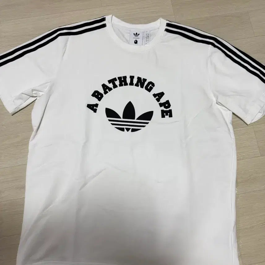 [BUNJANG] Adidas x Bape Short Sleeve T-Shirt White / [L] 아디다스 x 베이프 반팔 티셔츠 화이트