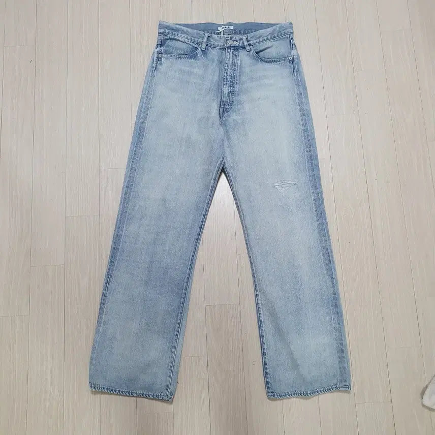 [BUNJANG] Auralee 26ss Fade Light Denim (Size 30) / 오라리 26ss 페이드 라이트 데님 30