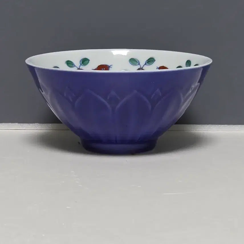 [BUNJANG] Ming Dynasty Chenghua Blue and White Five-Color Bird and Flower Motif Bowl / 명성화 청화오채 화조문완