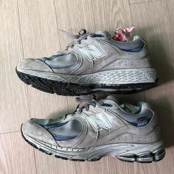 [BUNJANG] New Balance 2002R Gore-Tex Sneakers / 뉴발란스 2002r 고어텍스팝니다