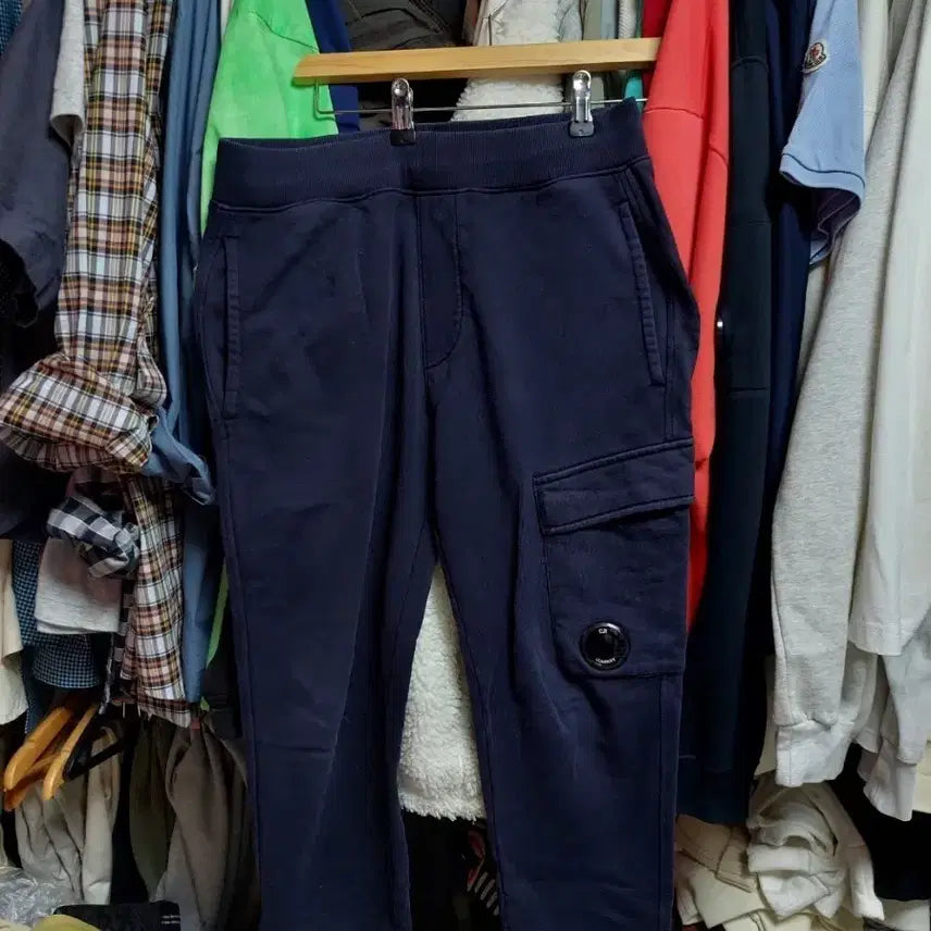 [BUNJANG] CP Company Lens Navy Cargo Jogger Pants (Size S) / CP컴퍼니 렌즈 네이비 카고 조거 팬츠 s 큐알정품완료