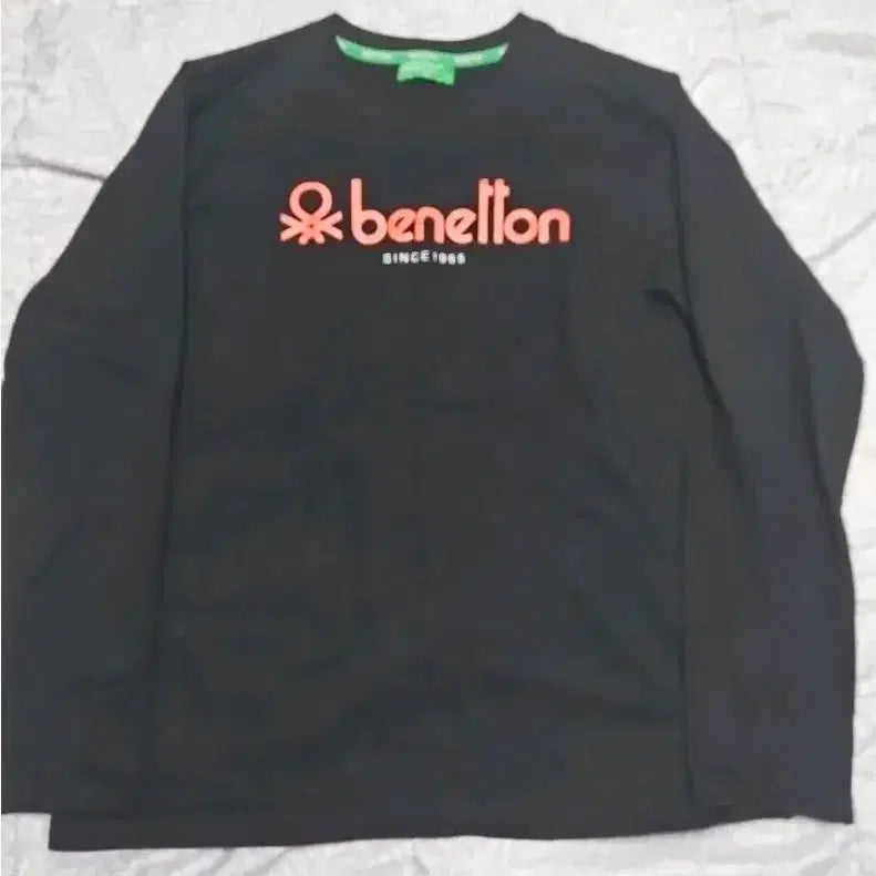 [BUNJANG] Benetton Women's Logo Print Long Sleeve T-shirt Black S / 베네통 여성용 로고 프린트 긴팔티셔츠 블랙 S