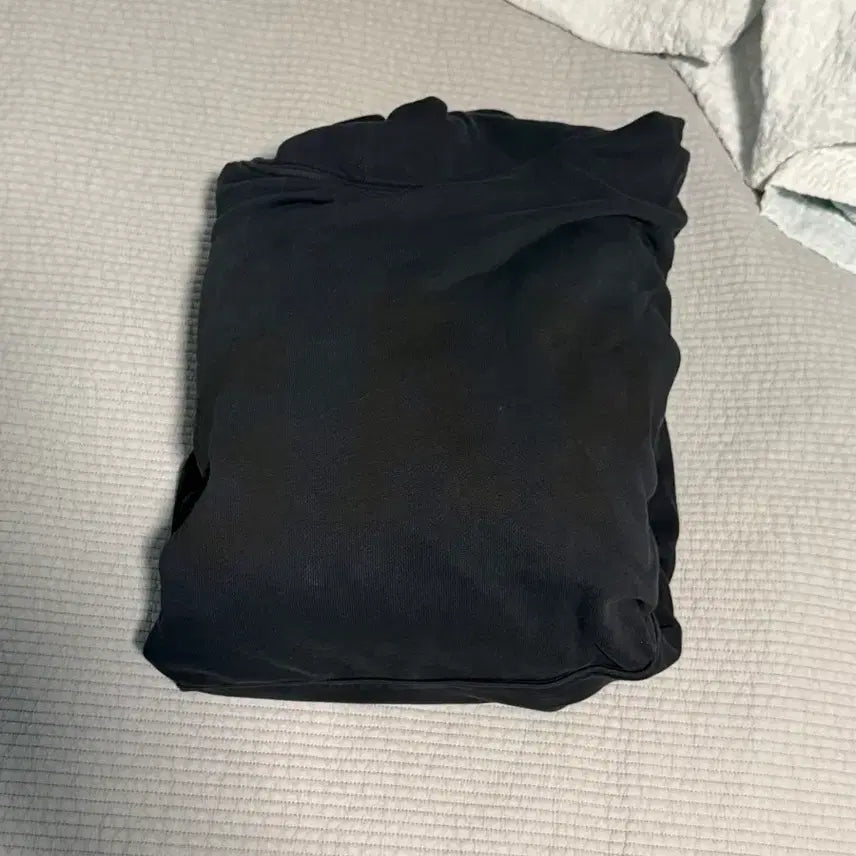 [BUNJANG] Yeezy Gap Engineered by Balenciaga Dove Hoodie Washed Black XL / 이지 갭 엔지니어드 바이 발렌시아가 도브 후드 워시드 블랙 XL
