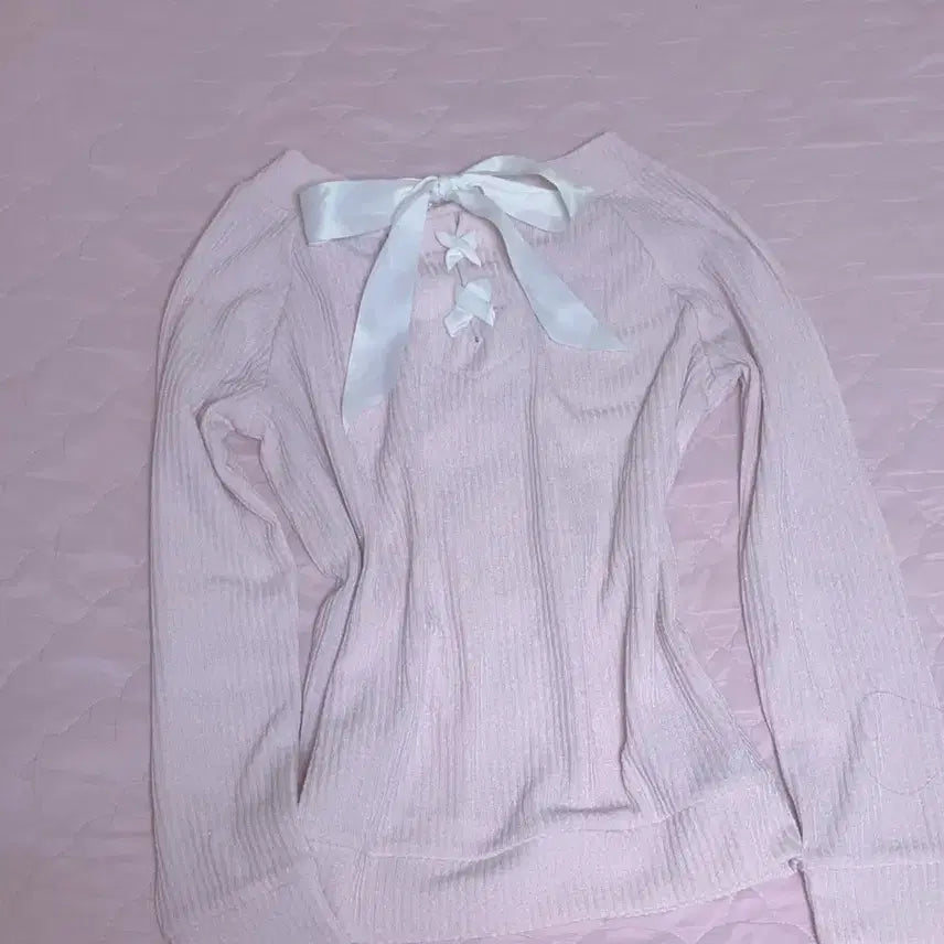 [BUNJANG] Ingni Pink Knit with White Ribbon / Ingni 잉그니 연핑크 딸기우유 백리본 여리 니트 히메오네갸루리즈리사