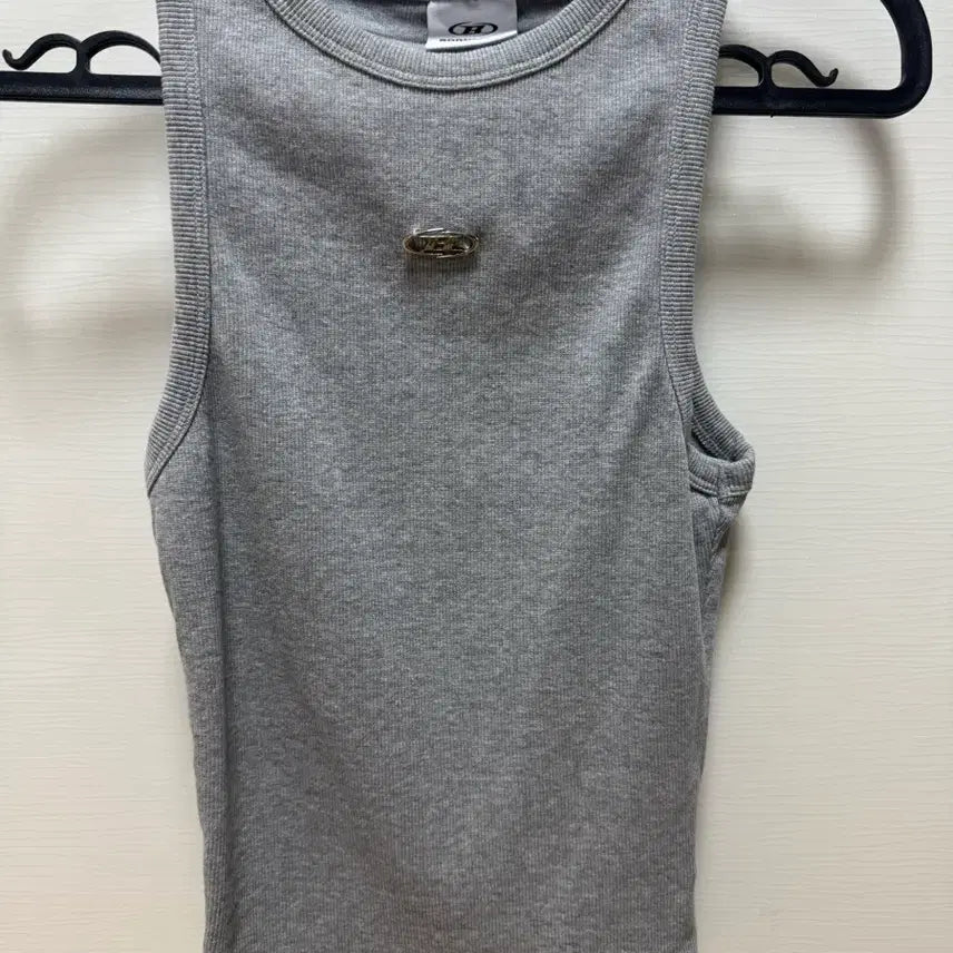 [BUNJANG] Born to Win Sleeveless Ribbed Tank Top / 본투윈 민소매 골지나시