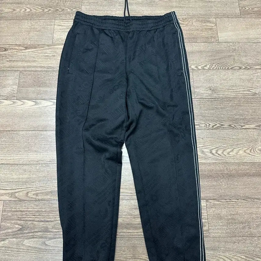 [BUNJANG] Adidas Originals x Alexander Wang Track Pants / 아디다스 오리지널 x 알렉산더왕 트랙팬츠