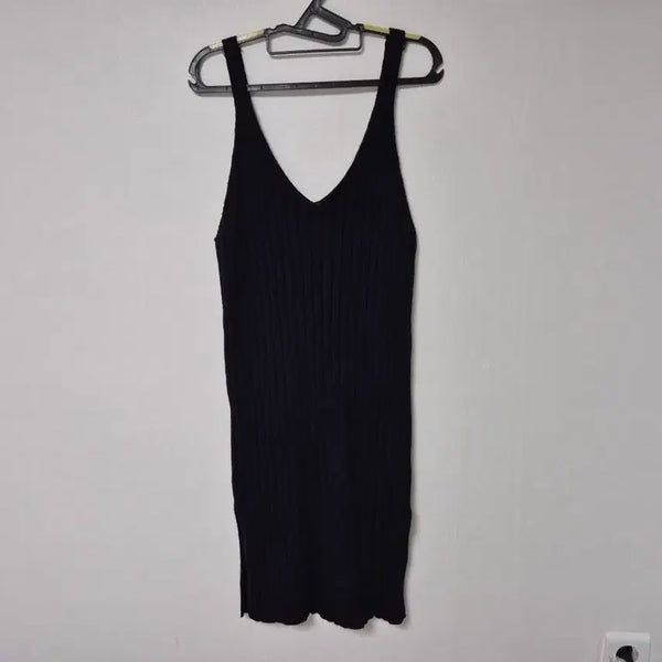 [BUNJANG] Women's Ribbed V-Neck Sleeveless Dress - Black (Free Size) / 여성용  골지 브이넥 민소매 원피스 블랙 free