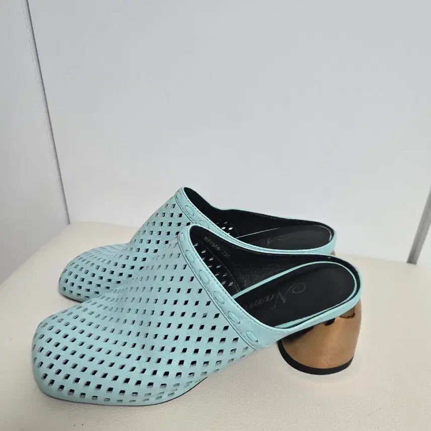 [BUNJANG] Namuhana Mint Leather Mules Shoes 235 / 나무하나 민트색 뮬 235 새상품