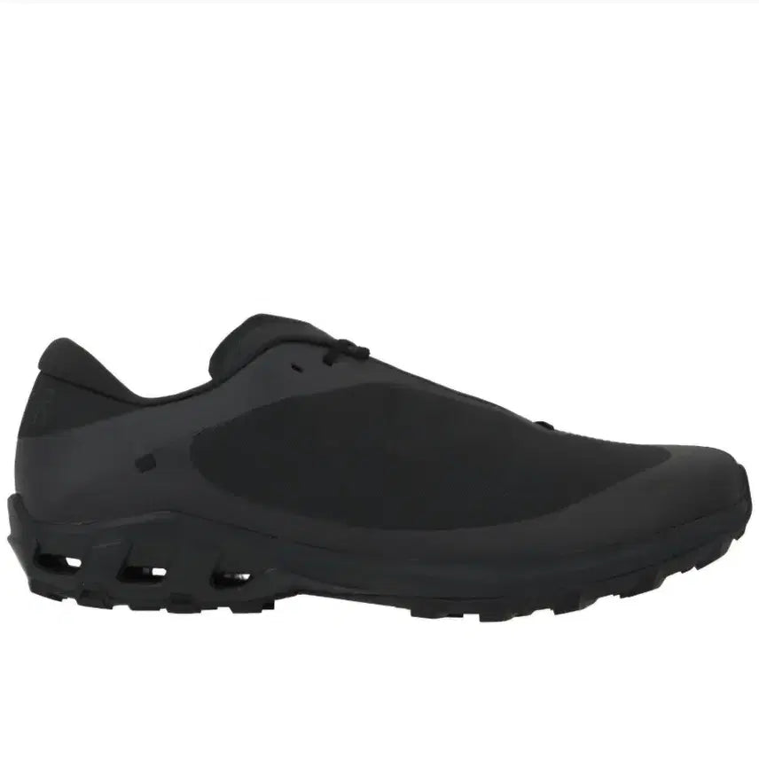 [BUNJANG] On Running x Post Archive Faction Cloudventure Peak All Black Sneakers / 온러닝 파프 클라우드벤쳐 피크 올블랙 290
